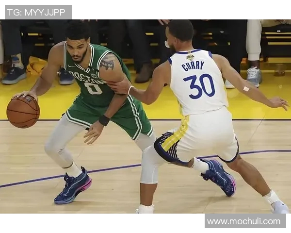 塔图姆领衔绿军战胜雄鹿字母哥虽砍高分仍难救主