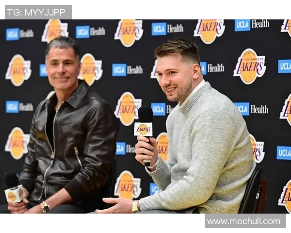 洛杉矶湖人队官宣球队正式与佩林卡续约