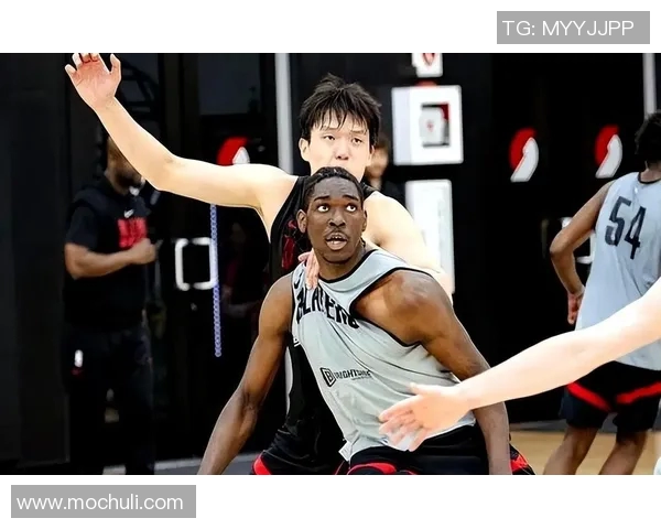 季前赛10月15日勇士VS开拓者 杨瀚森集锦