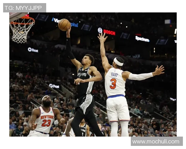 表现不俗!布伦森23中10砍下30分9助攻 表现不俗!布伦森23中10砍下30分9助攻